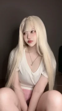 imgi_63_evawxsh---Blonde-Wig-02e62c450f66390155.md.webp