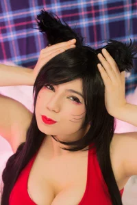 Juka Crasoves - Ahri (9).webp