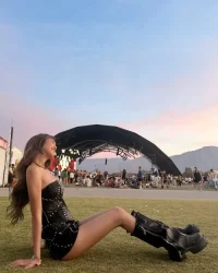 imgi_55_supcaitlin---DIcZBEQBJEf---6f59c239c05281e3b.md.webp