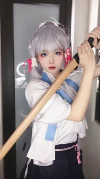 imgi_178_DreamlikeUwU-cosplay-Ayaka-Kamisato-Kendo---Genshin-Impact-29ddb2c0ad7283898d.md.webp