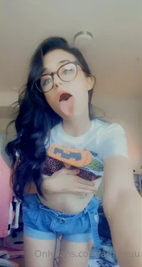 imgi_106_656x1232_f5393a070b3eaeb38b23941aecd855cc_frame_085aa466126164232.md.webp