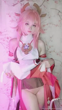 imgi_176_Meenfox-cosplay-Yae-Miko---Genshin-Impact-17318f5148c74c63a.md.webp